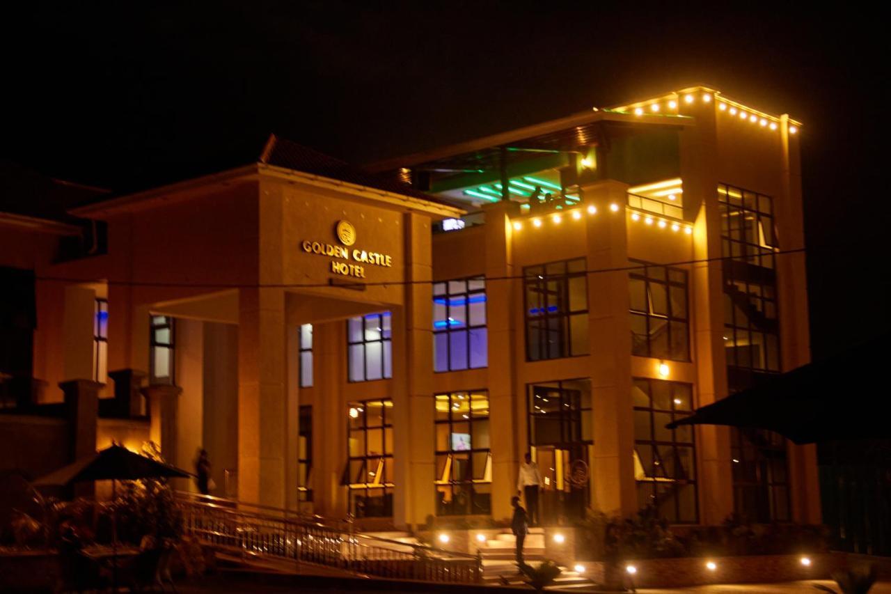 Golden Castle Hotel Hoima Екстер'єр фото